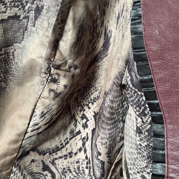 Aritzia x Mackage Kenya Leather Moto Jacket Size XS Maroon - Picture 6 of 13